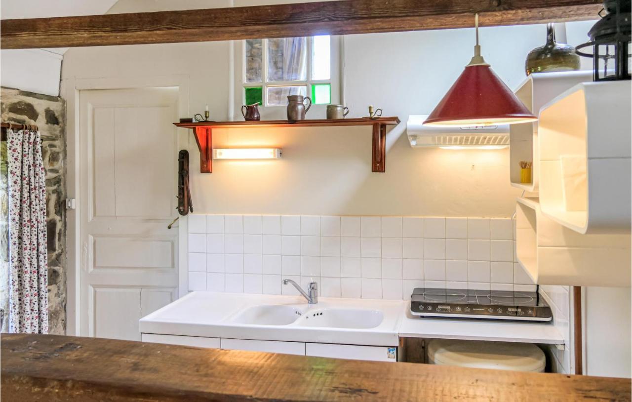 Stunning Home In Quettehou With Wifi Eksteriør billede